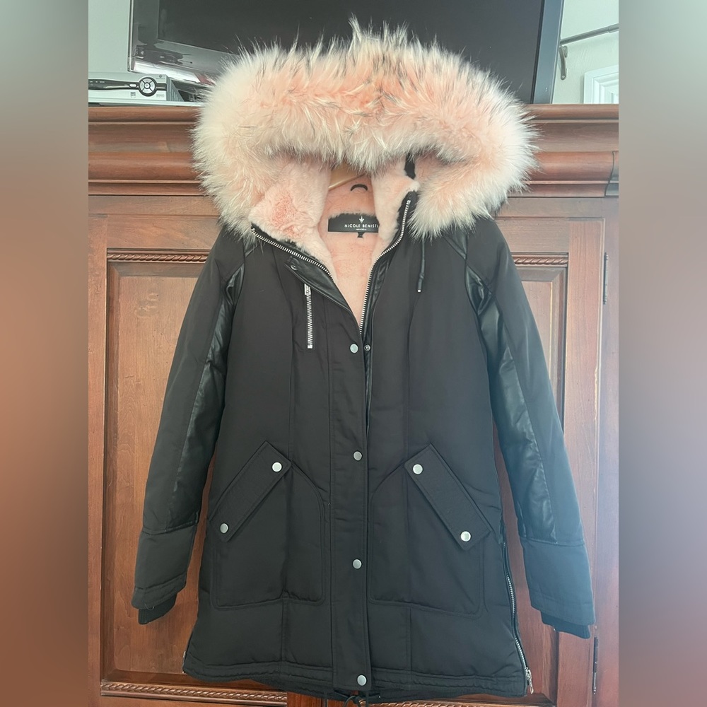BRAND NEW never worn UNIQUE & GORGEOUS Nicole Benisti rabbit fur lined parka.